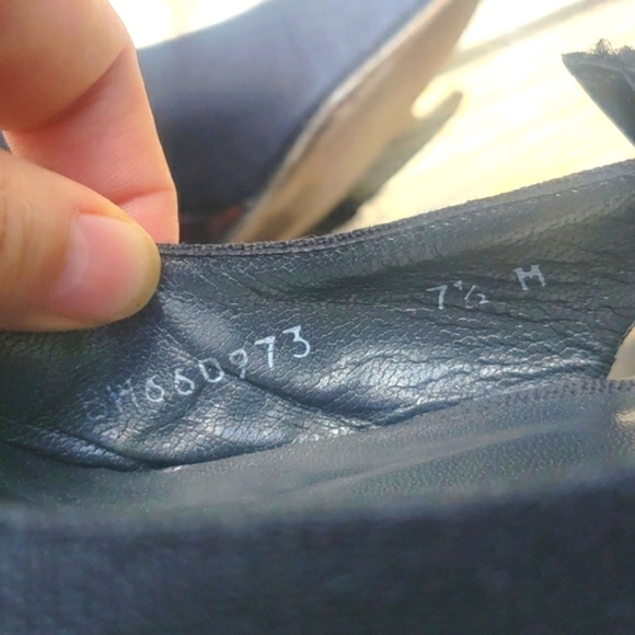 Stuart Weitzman Black Peep Toe Tortoise - Picture 7 of 10